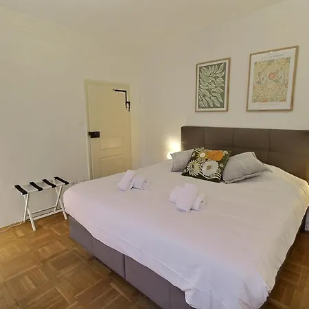 : 6 Pers, Charme Et Modernite, Centre-ville, Parking Inclus - Fr-1-722-14 Apartmán